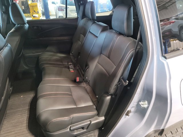 Used 2025 Honda Passport TrailSport image 10