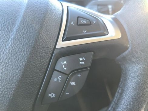 Certified 2024 Ford Edge SEL w/ Convenience Package image 18