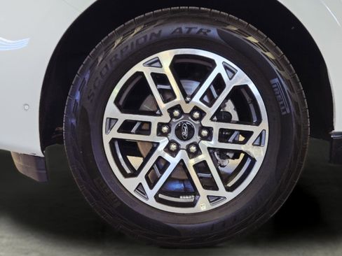 Used 2025 Ford Expedition Active image 56