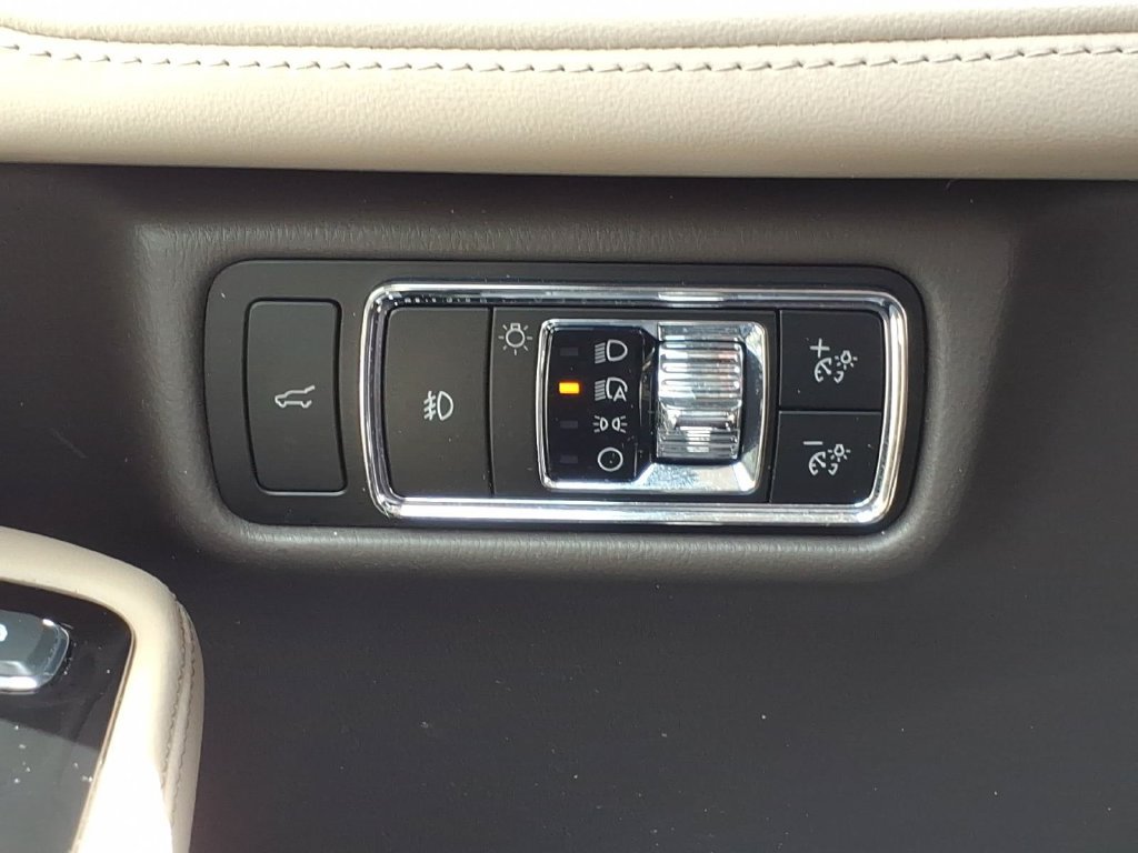 Used 2024 Lincoln Aviator Reserve w/ Equipment Group 201A AWD/4WD image 19