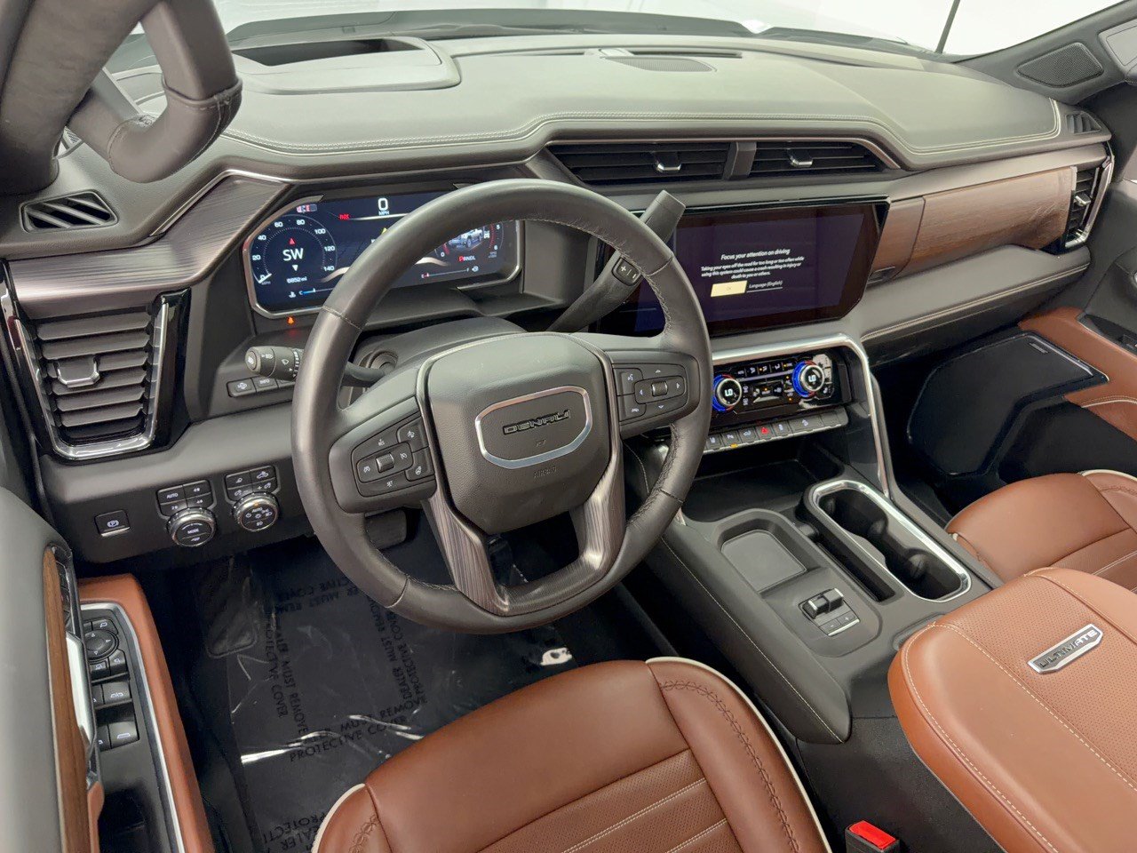 Used 2026 GMC Sierra 2500 Denali Ultimate w/ Max Trailering Package AWD/4WD image 4