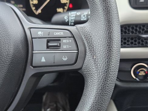 Used 2024 Honda HR-V LX image 27