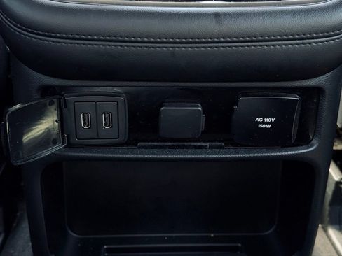 Used 2019 Lincoln Navigator L Reserve AWD/4WD image 34