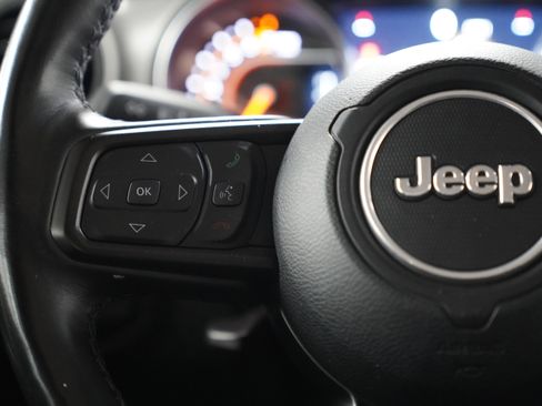 Used 2022 Jeep Wrangler Unlimited Sport AWD/4WD image 19