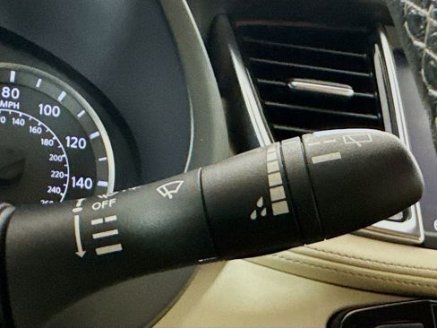 Certified 2019 INFINITI QX50 Luxe w/ Cargo Package AWD/4WD image 15