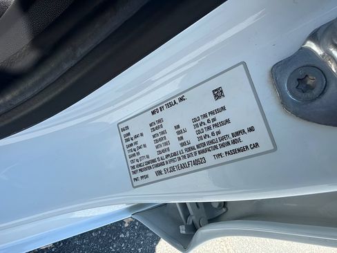 Used 2020 Tesla Model 3 Standard Range Plus RWD image 26