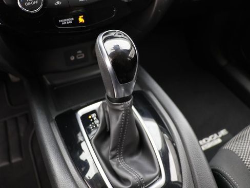 Used 2019 Nissan Rogue Sport SV image 23