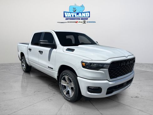 New 2026 RAM 1500 Express RWD image 7
