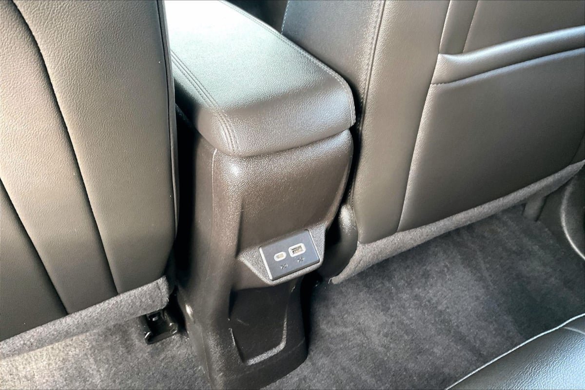 Used 2023 Chevrolet Bolt LT w/ Infotainment Package FWD image 30
