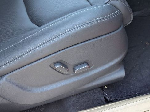 Used 2023 Genesis GV70 2.5T w/ Select Package image 37