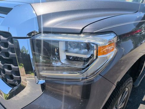 Used 2020 Toyota Tundra Limited w/ Limited Premium Package AWD/4WD image 10