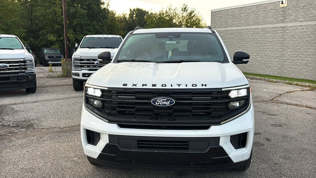 New 2027 Ford Expedition Max Platinum w/ Stealth Performance Package AWD/4WD image 6
