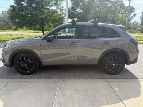 Used 2023 Honda HR-V Sport image 4