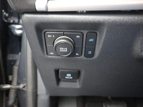 Used 2025 Ford Expedition Max Active AWD/4WD image 14