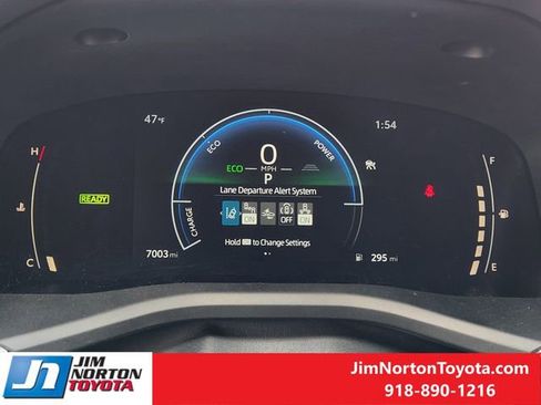 Used 2025 Toyota Camry LE image 17