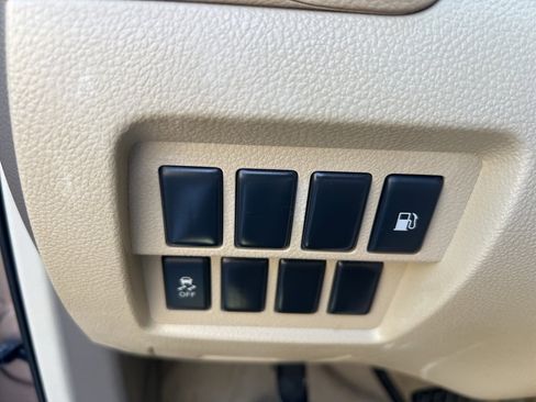 Used 2011 Nissan Murano SV image 23