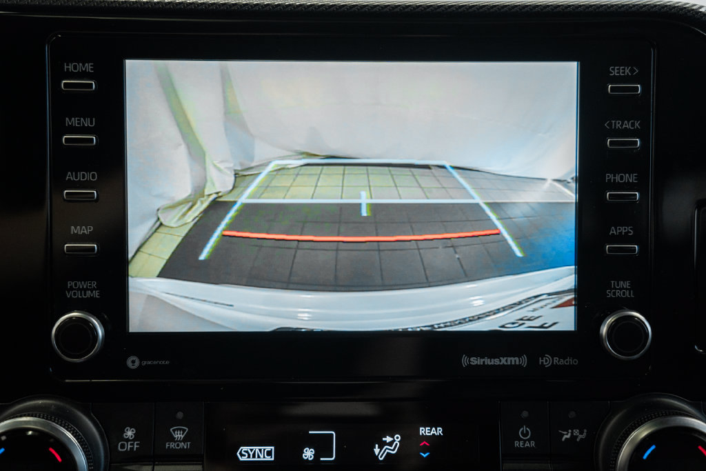 Used 2022 Toyota Highlander XSE AWD/4WD image 33