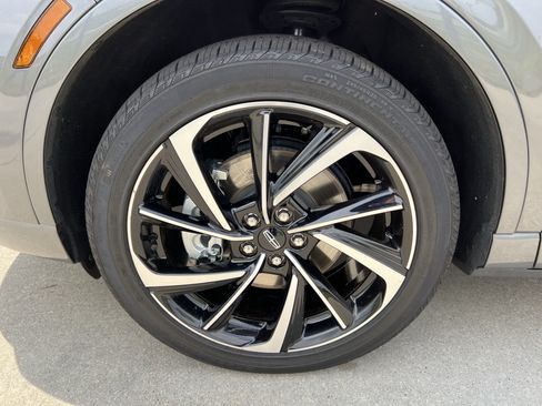 Used 2025 Lincoln Corsair Grand Touring w/ Equipment Group 301A AWD/4WD image 13