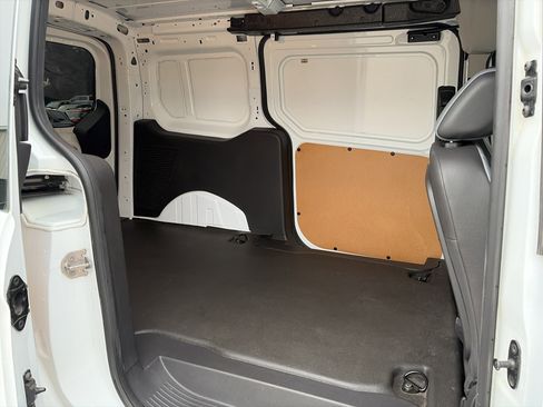 Used 2017 Ford Transit Connect XL image 17