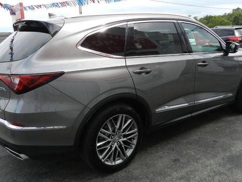 Used 2022 Acura MDX SH-AWD w/ Advance Package image 6