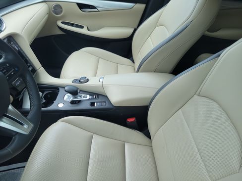Used 2019 INFINITI QX50 Essential w/ Proactive Package FWD image 15