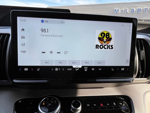 Used 2025 Ford Expedition Max Active image 10