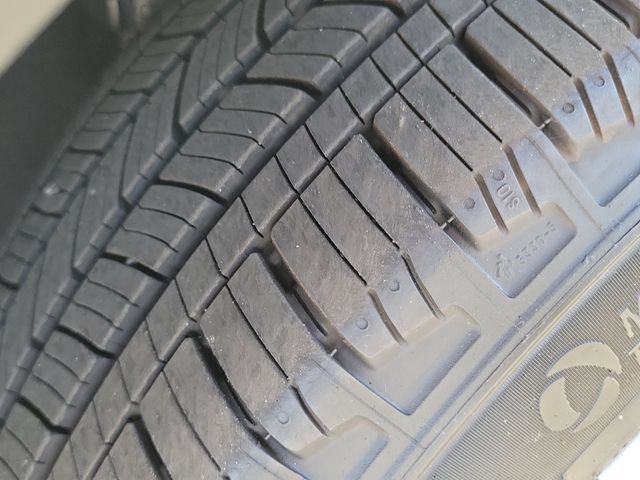 Used 2025 Ford Explorer ST-Line RWD image 28