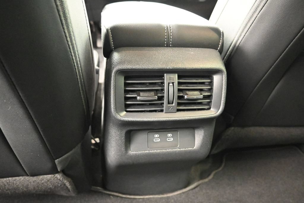 Used 2025 Nissan Murano SL AWD/4WD image 12