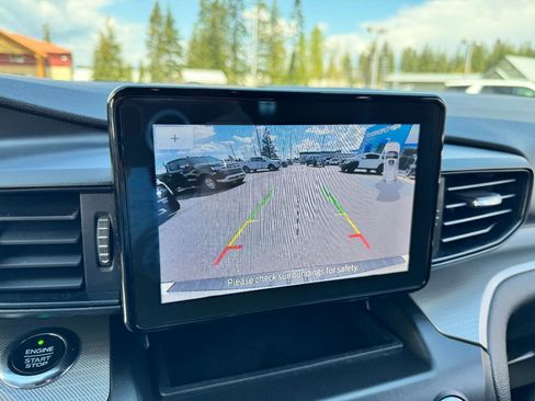 Used 2020 Ford Explorer XLT AWD/4WD image 35