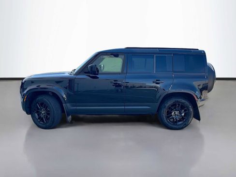 Used 2025 Land Rover Defender 110 S AWD/4WD image 5
