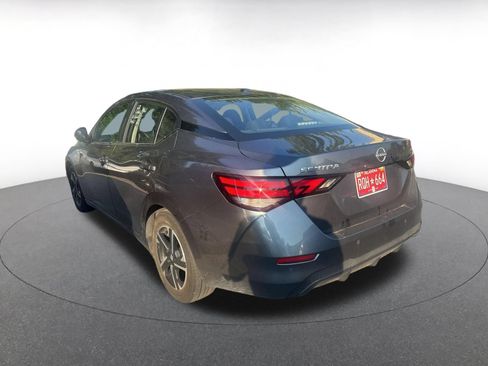 Used 2025 Nissan Sentra SV FWD image 4