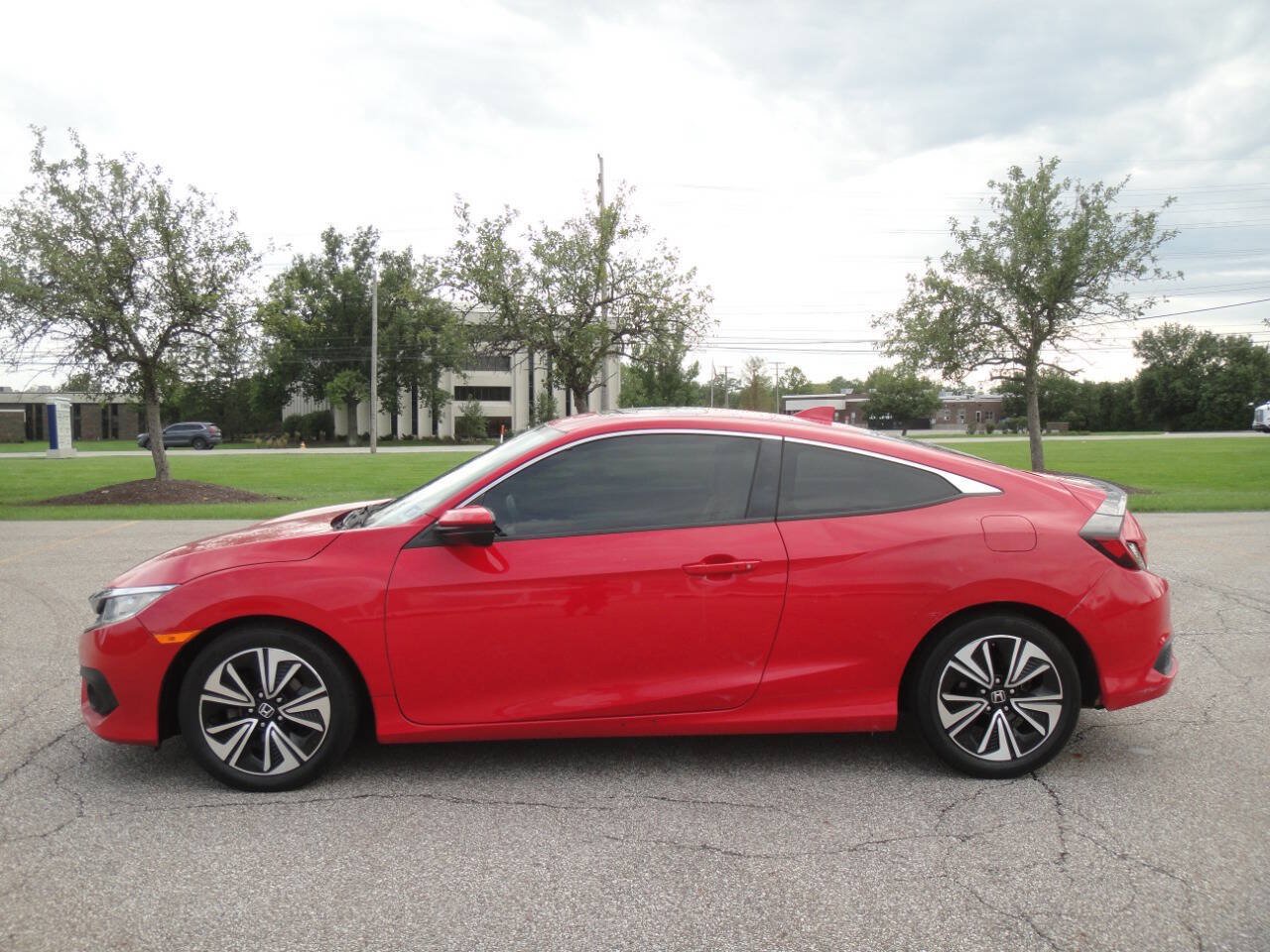 Used 2018 Honda Civic EX-T image 5