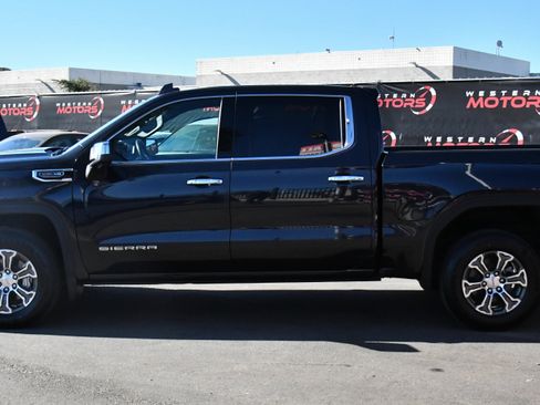 Used 2025 GMC Sierra 1500 SLT AWD/4WD image 4