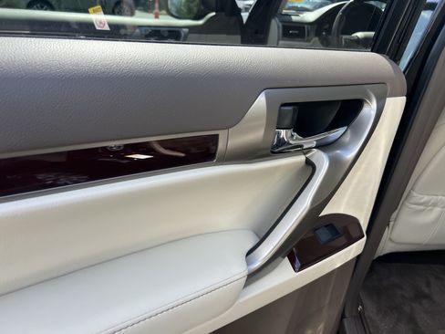 Used 2019 Lexus GX 460 Premium w/ Premium Package AWD/4WD image 26