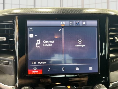 Used 2025 RAM 1500 Big Horn AWD/4WD image 31