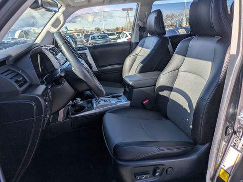 Used 2022 Toyota 4Runner SR5 Premium w/ Moonroof Package image 28