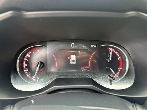 Used 2024 Toyota RAV4 LE AWD/4WD image 33