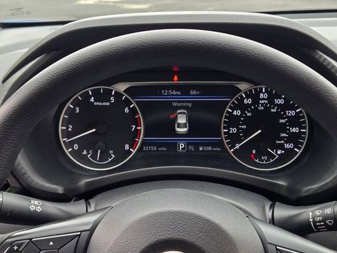 Used 2024 Nissan Sentra SV image 28