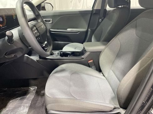 New 2026 Kia K4 LXS image 13