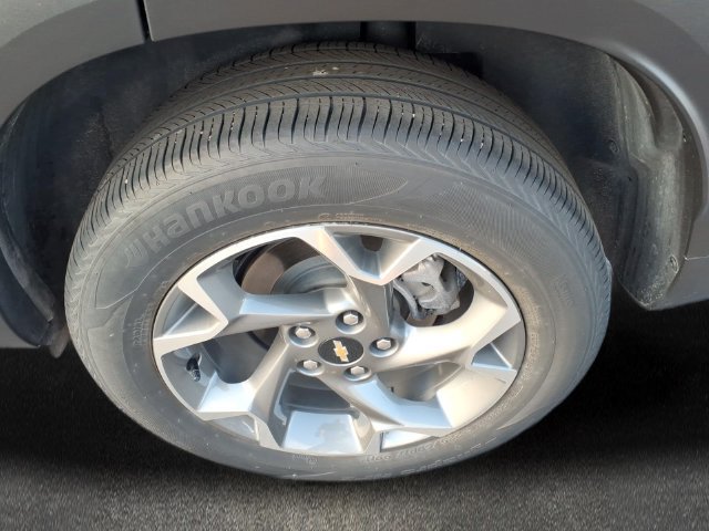Used 2024 Chevrolet Trax LT w/ LT Convenience Package FWD image 20