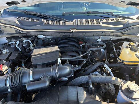 Used 2022 Ford F350 XLT w/ XLT Premium Package image 21