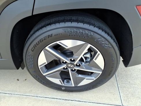 Certified 2025 Hyundai Tucson SEL image 20