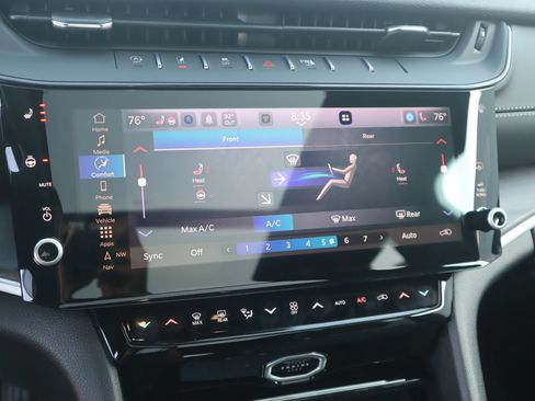 New 2026 Jeep Grand Cherokee L Limited w/ Limited Altitude Package AWD/4WD image 8