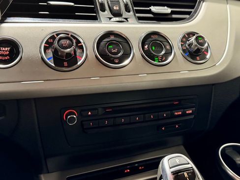 Used 2015 BMW Z4 sDrive28i image 19