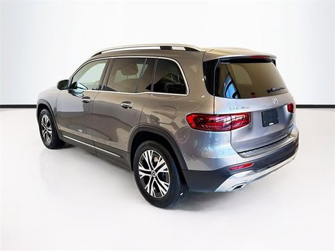 Certified 2025 Mercedes-Benz GLB 250 4MATIC image 7