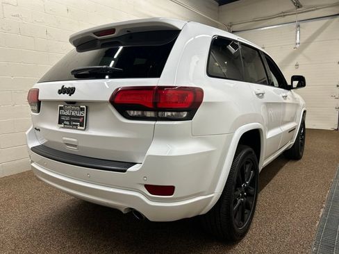 Used 2020 Jeep Grand Cherokee Altitude AWD/4WD image 2