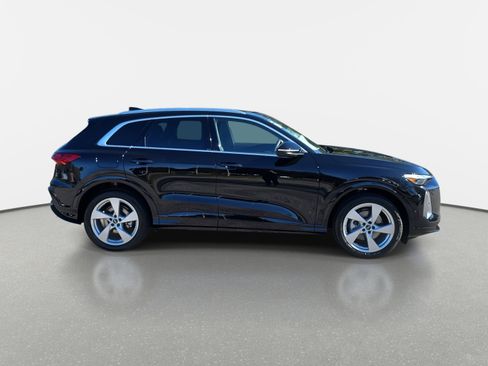 New 2025 Audi Q5 Prestige image 4