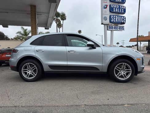 Used 2019 Porsche Macan AWD/4WD image 5