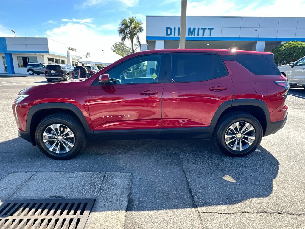Certified 2026 Chevrolet Equinox LT w/ Safety and Technology Package FWD image 8