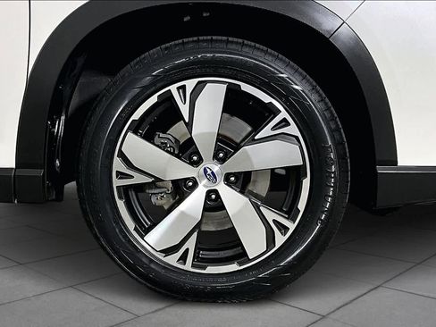 Used 2019 Subaru Forester Touring image 10